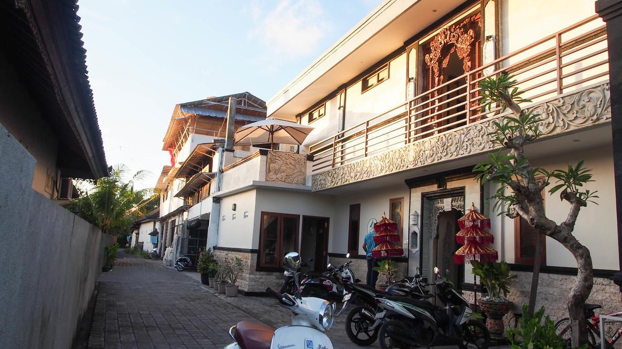 Hotel Lebak Nelayan à Canggu Extérieur photo