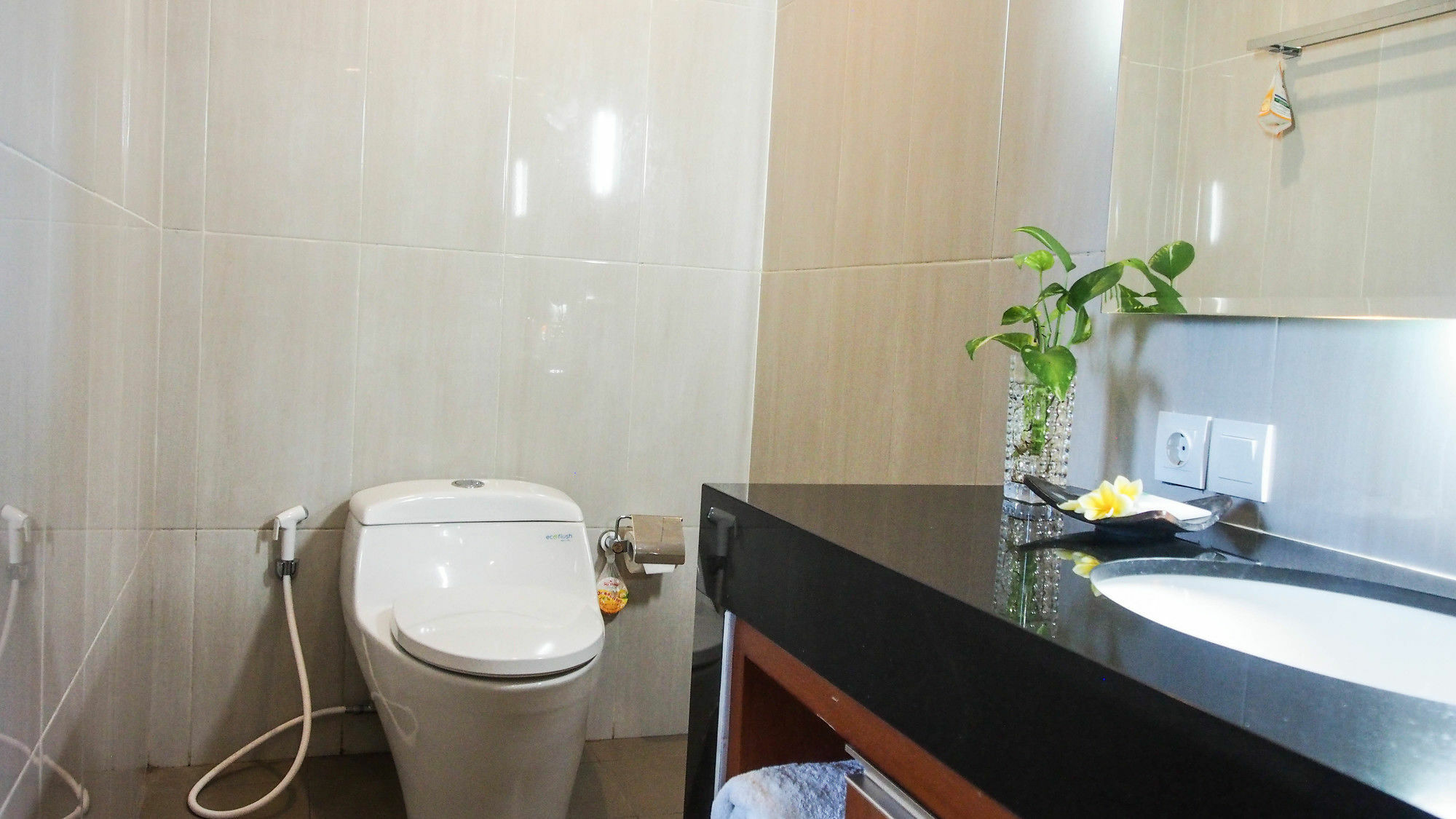 Hotel Lebak Nelayan à Canggu Extérieur photo